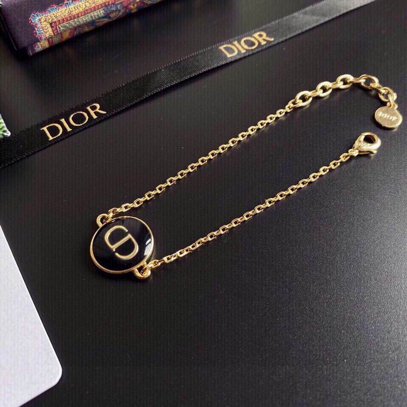 Dior Necklace 01lyr35